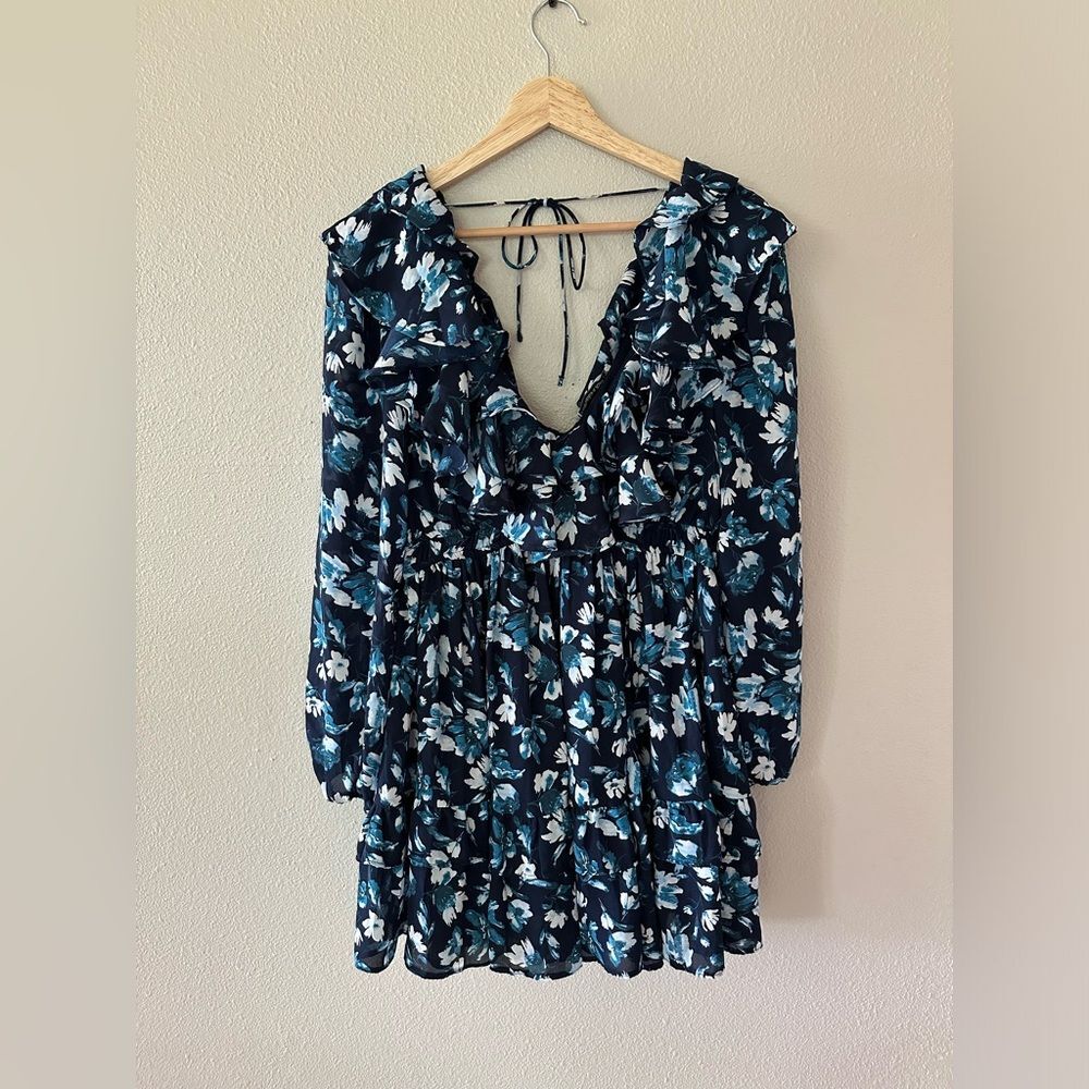 Abercrombie and Fitch Navy White Floral Ruffle Long Sleeve Mini Dress Size Small
